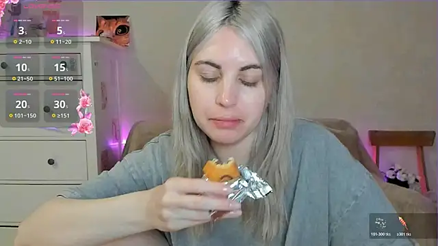 pawpaws online show from April 23, 8:35 am