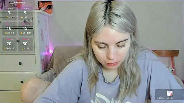 Snapshot of pawpaws chatting on April 29, 7:56 am pawpaws online show from April 29, 7:56 am