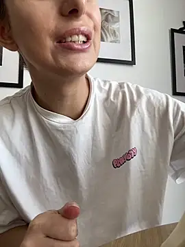 Hii Lolla online show from January 18, 11:03 am