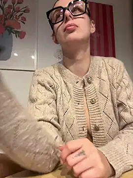 Hii Lolla online show from March 3, 4:57 pm