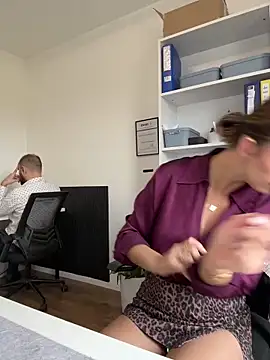 Hii Lolla online show from March 25, 8:09 am