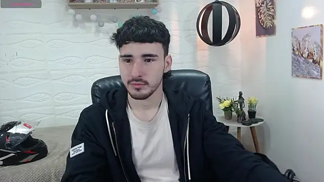 Snapshot of DmitriSanders chatting on January 20, 5:06 pm DmitriSanders online show from January 20, 5:06 pm