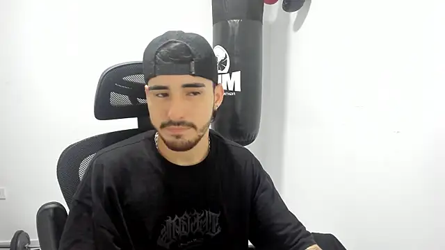 Snapshot of DmitriSanders chatting on September 9, 10:31 pm DmitriSanders online show from September 9, 10:31 pm