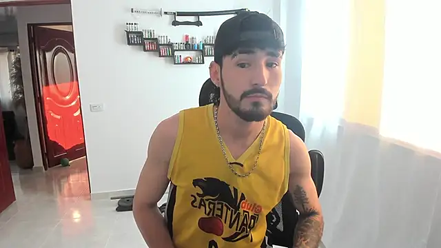 DmitriSanders online show from March 10, 10:04 pm