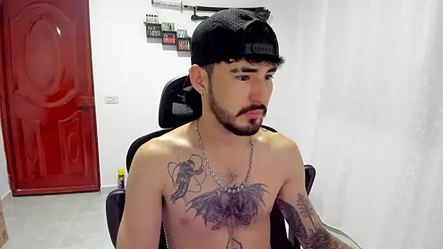 DmitriSanders online show from April 3, 1:36 am