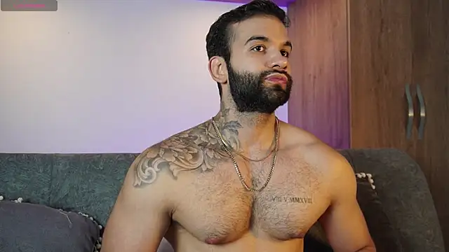 Snapshot of MarkHazze chatting on October 25, 10:37 pm MarkHazze online show from October 25, 10:37 pm