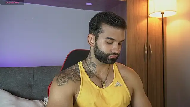 MarkHazze online show from March 4, 11:44 pm