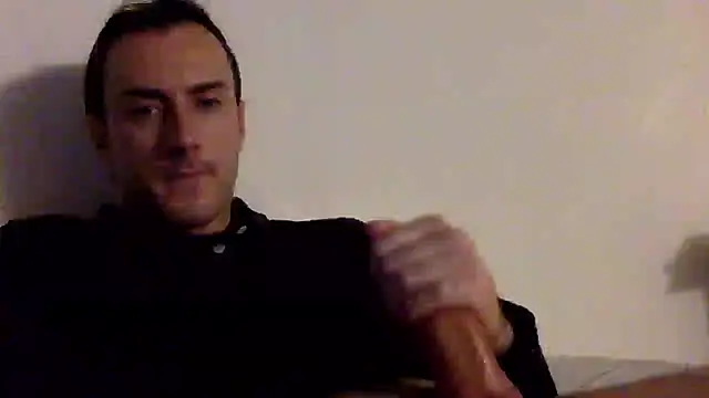 Snapshot of mainnrd chatting on January 6, 5:08 am mainnrd online show from January 6, 5:08 am