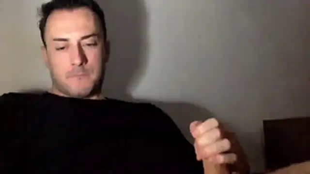 Snapshot of mainnrd chatting on December 19, 9:55 pm mainnrd online show from December 19, 9:55 pm