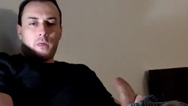 Snapshot of mainnrd chatting on February 2, 11:47 pm mainnrd online show from February 2, 11:47 pm