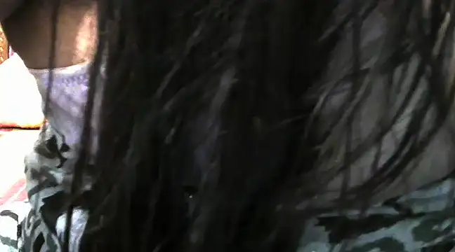 Snapshot of cutegirl_1212 chatting on December 14, 5:47 pm cutegirl 1212 online show from December 14, 5:47 pm