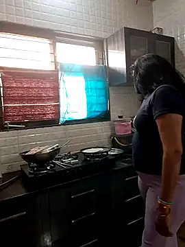 Snapshot of khushikhushi chatting on February 3, 7:18 am khushikhushi online show from February 3, 7:18 am