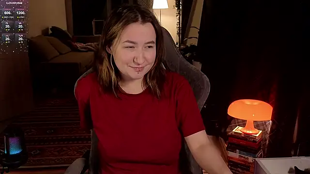 Snapshot of Megan__Hart chatting on February 21, 11:43 pm Megan  Hart online show from February 21, 11:43 pm