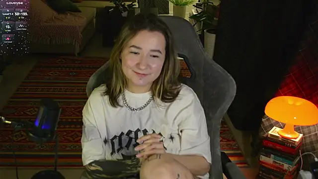 Snapshot of Megan__Hart chatting on February 25, 10:18 pm Megan  Hart online show from February 25, 10:18 pm