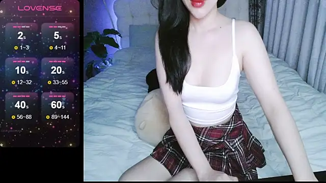 Snapshot of _Viviann_ chatting on December 9, 4:05 pm  Viviann  online show from December 9, 4:05 pm