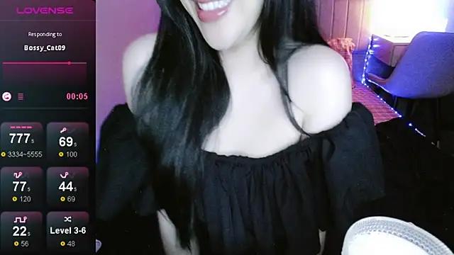 Snapshot of _Viviann_ chatting on October 19, 3:34 pm  Viviann  online show from October 19, 3:34 pm