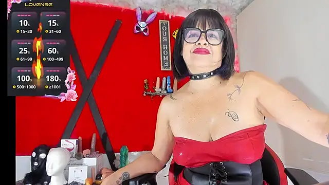 jena derboo online show from December 1, 11:04 am