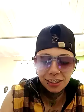 real fenix online show from March 21, 9:01 pm