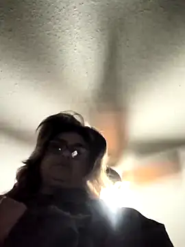 Snapshot of TexaSMESS_37 chatting on October 30, 1:18 am TexaSMESS 37 online show from October 30, 1:18 am