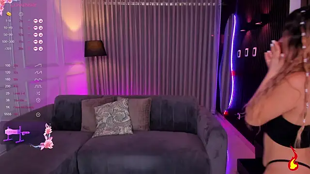 Leah Grey online show from January 17, 2:50 pm