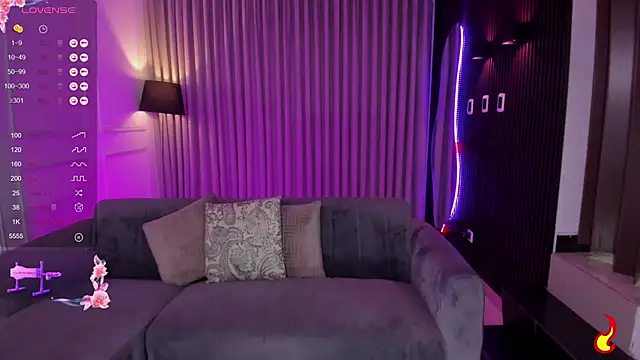 Leah Grey online show from January 30, 11:33 am