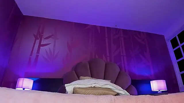 Snapshot of Lezy_ chatting on January 31, 10:52 pm Lezy  online show from January 31, 10:52 pm