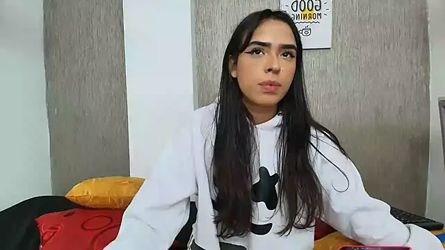 Cloeandtyfanny online show from February 10, 3:35 am