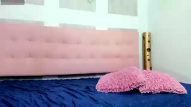 Cloeandtyfanny online show from November 11, 8:20 pm