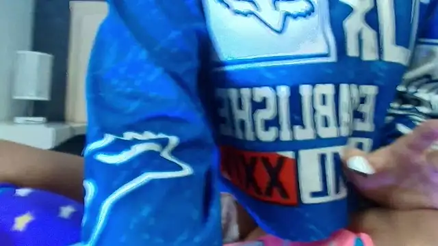 Cloeandtyfanny online show from March 13, 8:15 pm