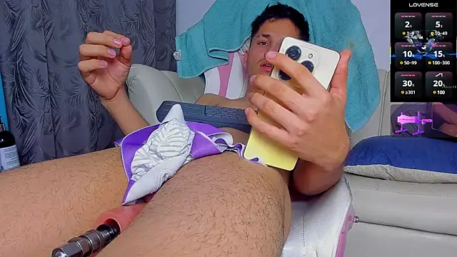 Issac james  online show from March 5, 8:10 am