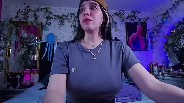 Snapshot of Elizabeth77_ chatting on January 16, 7:20 pm Elizabeth77 online show from January 16, 7:20 pm