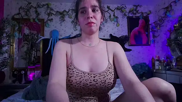 Snapshot of Elizabeth77_ chatting on January 28, 8:04 pm Elizabeth77 online show from January 28, 8:04 pm