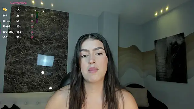 PaulinaSantos  online show from May 31, 6:04 pm