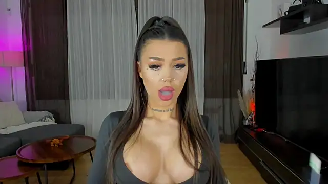 Snapshot of Fancy_Jenn chatting on February 1, 7:56 pm Fancy Jenn online show from February 1, 7:56 pm