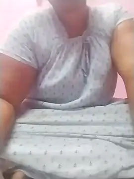 Snapshot of Tamilpriya46 chatting on January 31, 10:10 am Tamilpriya46 online show from January 31, 10:10 am