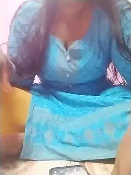 Snapshot of Tamilpriya46 chatting on February 1, 12:37 pm Tamilpriya46 online show from February 1, 12:37 pm