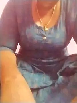 Snapshot of Tamilpriya46 chatting on February 2, 11:08 am Tamilpriya46 online show from February 2, 11:08 am