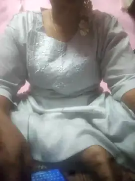 Snapshot of Tamilpriya46 chatting on February 6, 4:25 pm Tamilpriya46 online show from February 6, 4:25 pm