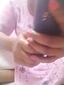 Snapshot of Tamilpriya46 chatting on February 7, 7:50 am Tamilpriya46 online show from February 7, 7:50 am