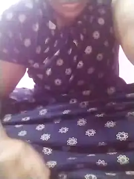 Snapshot of Tamilpriya46 chatting on February 10, 7:04 am Tamilpriya46 online show from February 10, 7:04 am