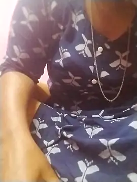 Snapshot of Tamilpriya46 chatting on February 18, 5:10 pm Tamilpriya46 online show from February 18, 5:10 pm