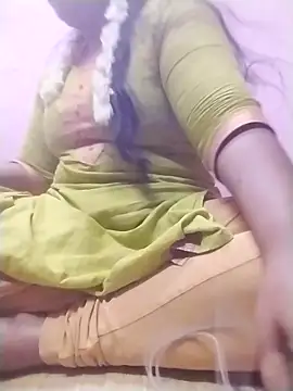 Snapshot of Tamilpriya46 chatting on February 26, 5:39 pm Tamilpriya46 online show from February 26, 5:39 pm