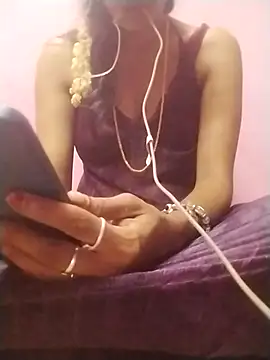 Snapshot of Tamilpriya46 chatting on February 28, 5:15 pm Tamilpriya46 online show from February 28, 5:15 pm