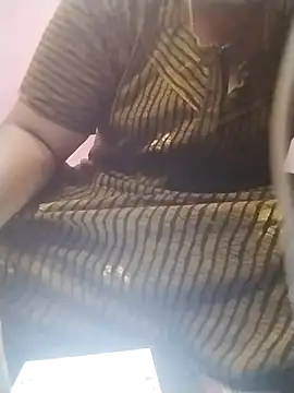 Snapshot of Tamilpriya46 chatting on March 15, 5:15 pm Tamilpriya46 online show from March 15, 5:15 pm