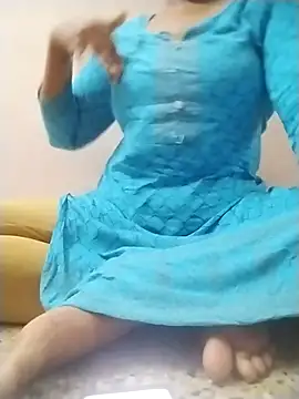 Snapshot of Tamilpriya46 chatting on September 23, 4:54 pm Tamilpriya46 online show from September 23, 4:54 pm