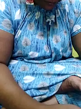 Snapshot of Tamilpriya46 chatting on October 19, 6:19 pm Tamilpriya46 online show from October 19, 6:19 pm