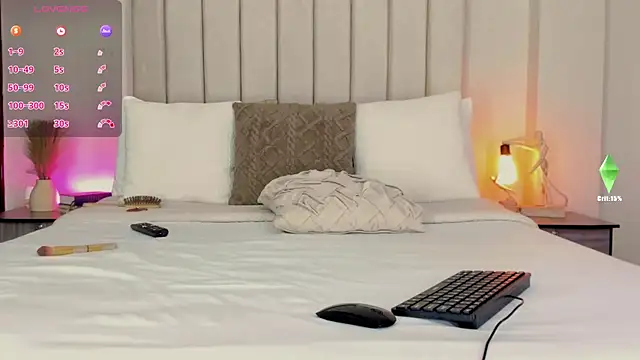 Snapshot of romina-brunette chatting on October 9, 5:33 pm romina-brunette online show from October 9, 5:33 pm