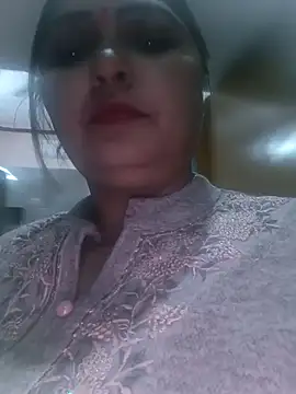 Snapshot of Dianaa9 chatting on February 8, 4:57 pm Dianaa9 online show from February 8, 4:57 pm