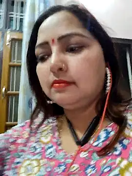 Snapshot of Dianaa9 chatting on March 1, 2:13 pm Dianaa9 online show from March 1, 2:13 pm