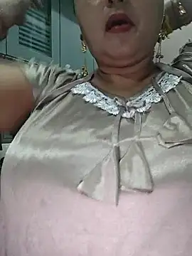 Snapshot of Dianaa9 chatting on June 14, 9:17 pm Dianaa9 online show from June 14, 9:17 pm